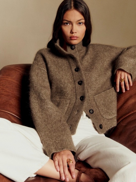 Sezane Jackets & Blazers - EUC - Sezane Thais jacket in Taupe - size M